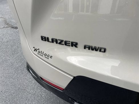 Used 2021 Chevrolet Blazer RS w/ Enhanced Convenience Package AWD/4WD image 7