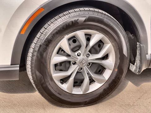 Certified 2025 Honda CR-V LX image 9