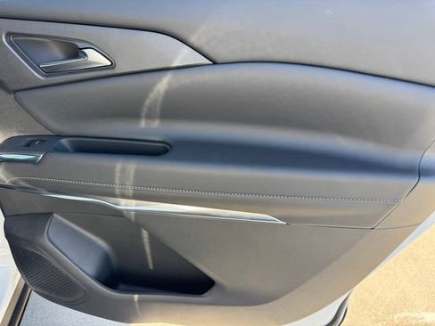 New 2026 Chevrolet Traverse LT FWD image 10