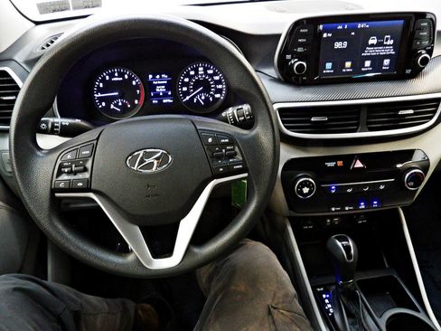 Used 2019 Hyundai Tucson SE w/ Cargo Package AWD/4WD image 17