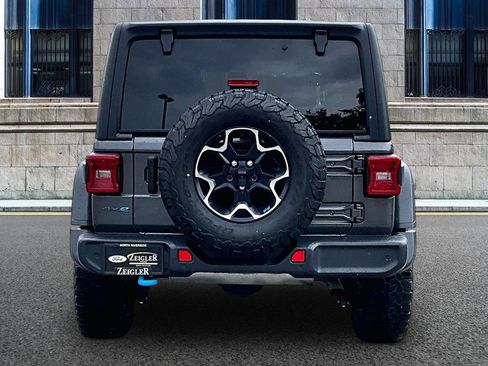Used 2022 Jeep Wrangler Unlimited Rubicon 4xe w/ Cold Weather Group AWD/4WD image 4