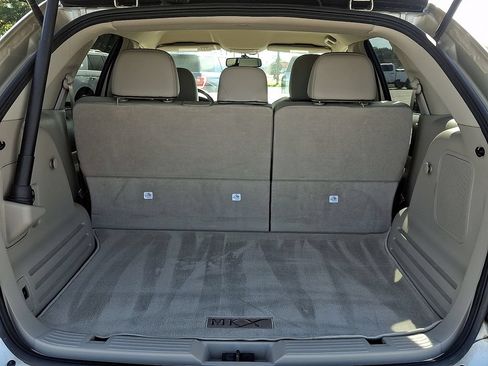Used 2011 Lincoln MKX 2WD w/ 101A Rapid Spec Order Code image 27