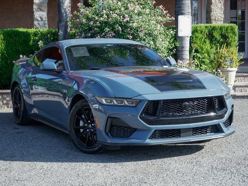 Used 2024 Ford Mustang GT Premium RWD image 2