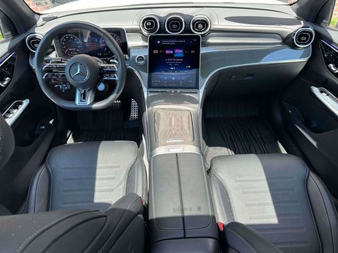 Used 2025 Mercedes-Benz GLC 43 AMG 4MATIC image 12
