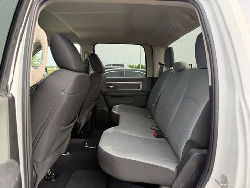 Used 2022 RAM 1500 Classic SLT RWD image 12
