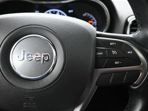 Used 2019 Jeep Grand Cherokee Limited AWD/4WD image 28