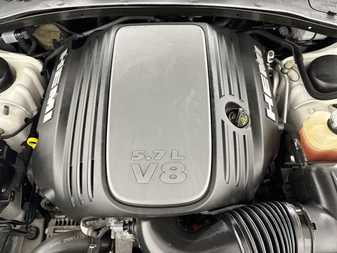 Used 2016 Dodge Charger R/T w/ Plus Group RWD image 37