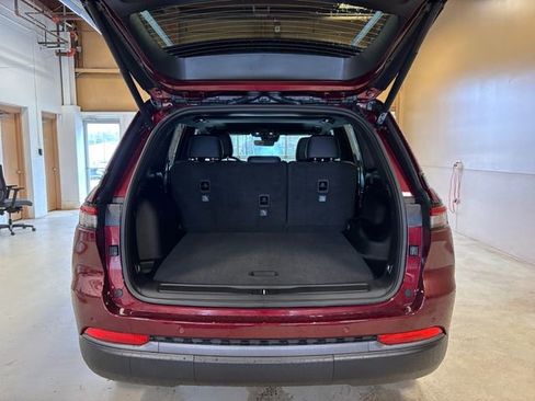 New 2026 Jeep Grand Cherokee Altitude AWD/4WD image 18