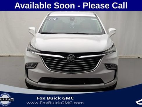 Used 2024 Buick Enclave Essence w/ Sound and Sites Package AWD/4WD image 2