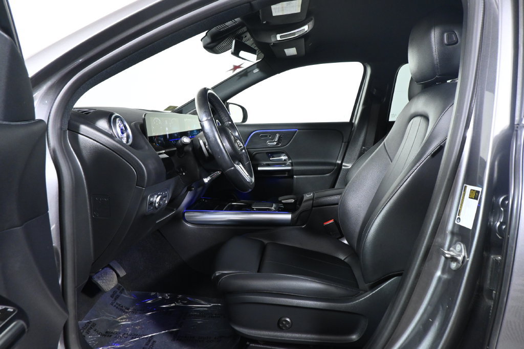 Used 2023 Mercedes-Benz GLA 250 4MATIC image 3