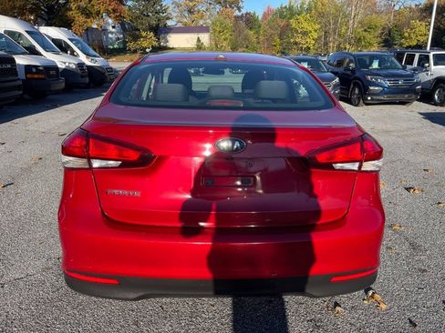 Used 2018 Kia Forte S FWD image 6