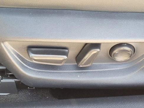 Used 2025 Toyota Camry XSE FWD image 34