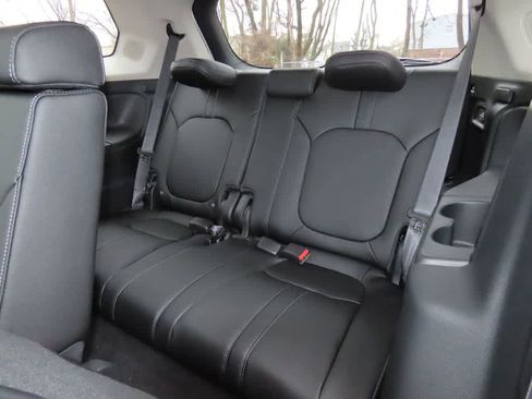 New 2026 Honda Pilot Touring image 16