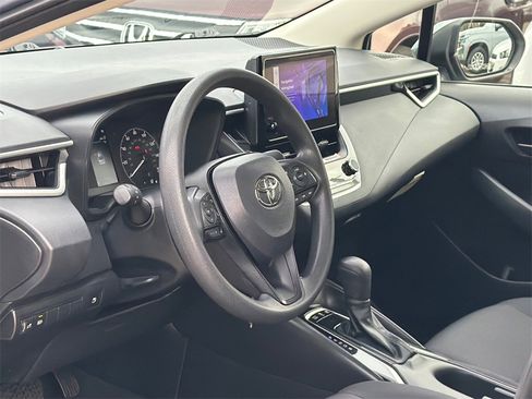 Used 2023 Toyota Corolla LE image 11