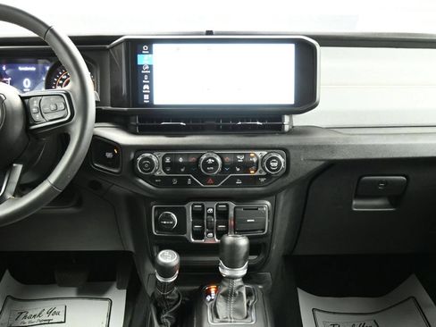 Used 2024 Jeep Wrangler Unlimited Sport AWD/4WD image 19