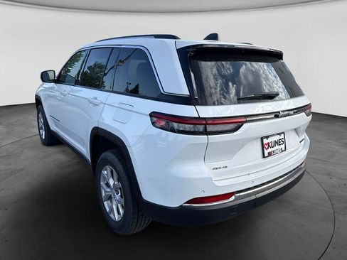 Used 2023 Jeep Grand Cherokee Limited AWD/4WD image 8