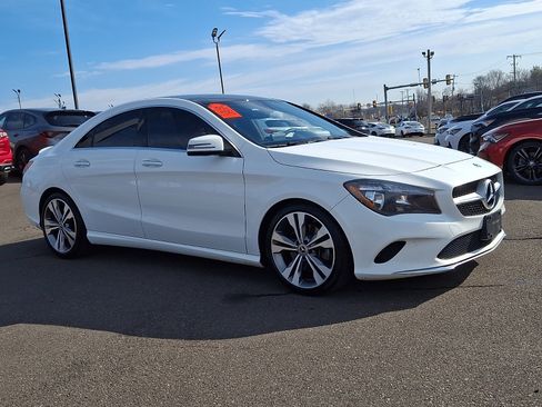 Used 2019 Mercedes-Benz CLA 250 4MATIC image 3