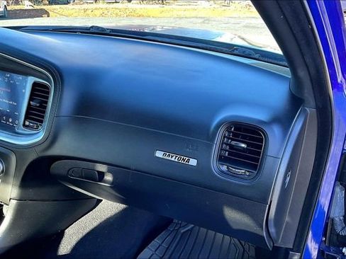 Used 2022 Dodge Charger Scat Pack w/ Daytona Edition Group image 23