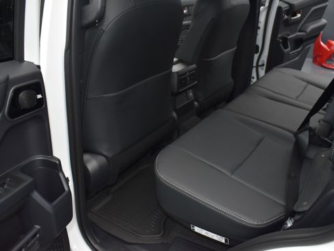 Used 2025 Toyota 4Runner Limited image 13