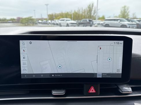 Used 2026 Kia Carnival SX FWD image 19