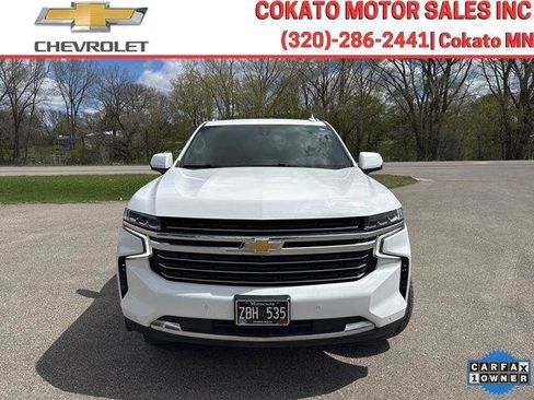 Used 2022 Chevrolet Tahoe LT w/ Luxury Package AWD/4WD image 2