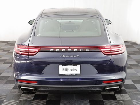 Used 2018 Porsche Panamera 4 image 18
