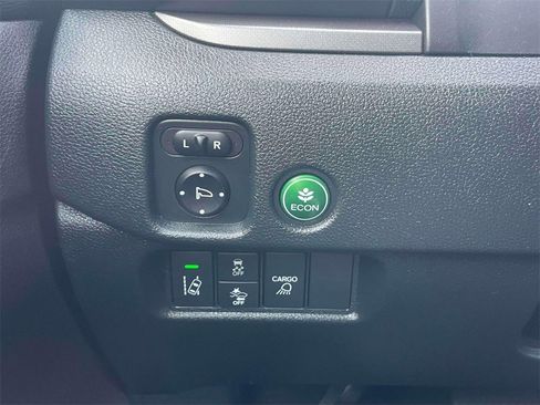 Certified 2023 Honda Ridgeline Sport image 19