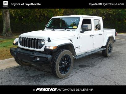Used 2025 Jeep Gladiator Sport