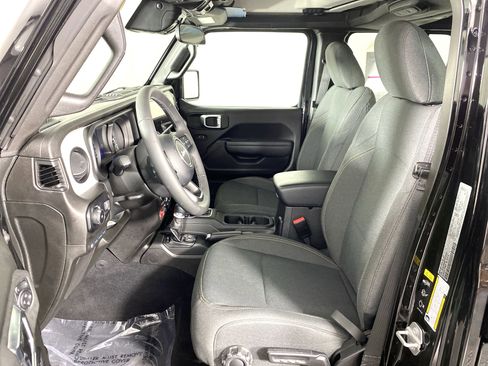 Used 2025 Jeep Wrangler Unlimited Sport S 4xe AWD/4WD image 14