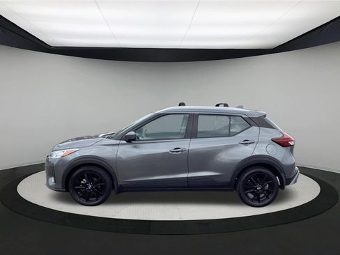 Used 2024 Nissan Kicks SV w/ Interior Electronics Package FWD image 5