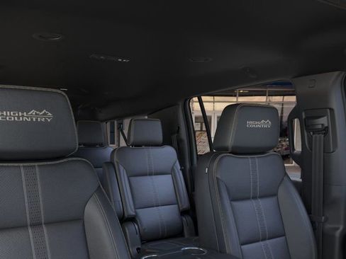 New 2025 Chevrolet Suburban High Country image 27