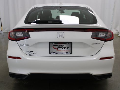 Used 2024 Honda Civic Sport image 6
