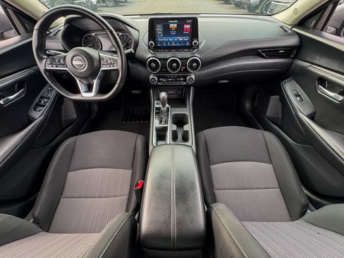 Used 2025 Nissan Sentra SV w/ All-Weather Package FWD image 2
