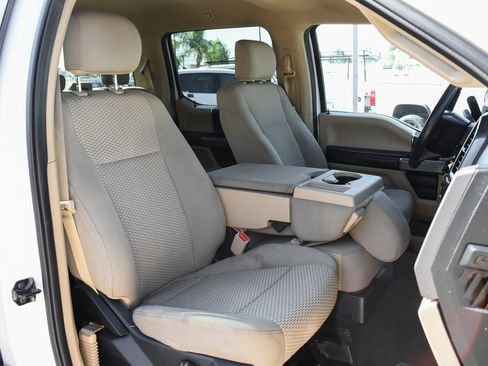 Used 2017 Ford F150 XLT w/ Equipment Group 301A Mid image 34