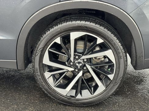 Used 2024 Mitsubishi Outlander SE image 42