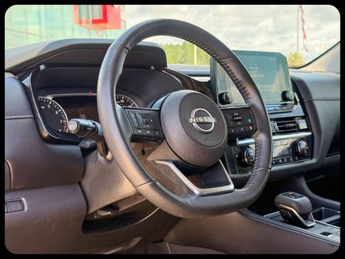 Used 2023 Nissan Pathfinder SL FWD image 20