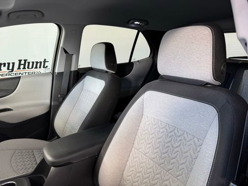 Used 2022 Chevrolet Equinox LS w/ LS Convenience Package FWD image 10