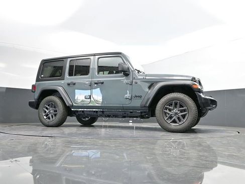 Used 2024 Jeep Wrangler Sport S image 52