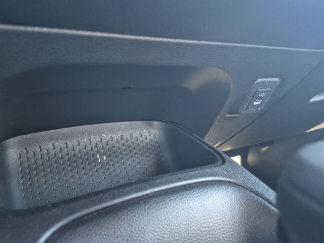 Used 2026 Toyota Corolla LE FWD image 32