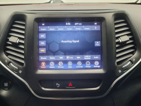 Used 2020 Jeep Cherokee Trailhawk w/ Cold Weather Group AWD/4WD image 25