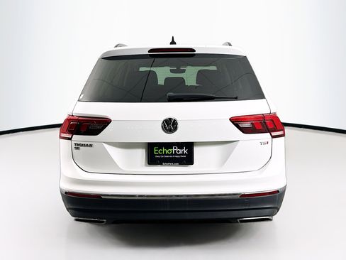 Used 2018 Volkswagen Tiguan SE FWD image 7