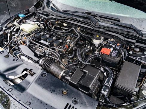 Used 2017 Honda Civic Touring image 34