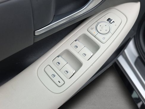 Used 2024 Hyundai Sonata SEL FWD image 17