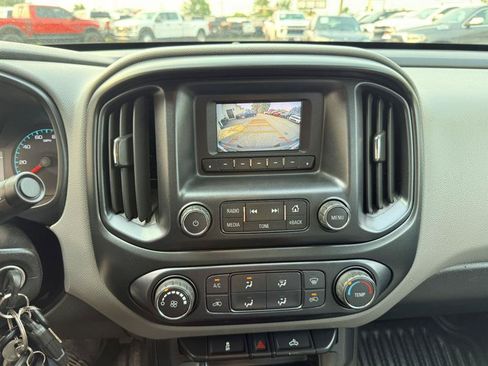 Used 2016 Chevrolet Colorado W/T w/ WT Convenience Package RWD image 32
