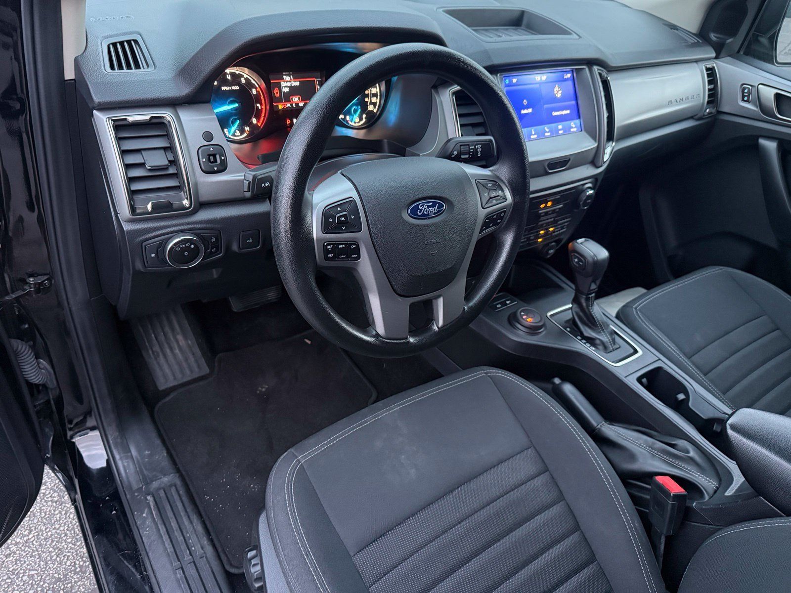Used 2023 Ford Ranger XLT AWD/4WD image 2