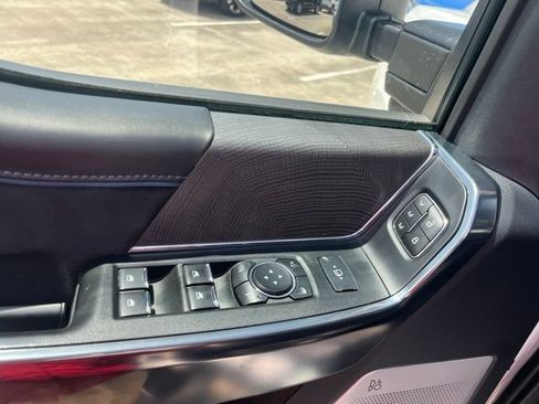 Used 2025 Ford F350 Platinum AWD/4WD image 13
