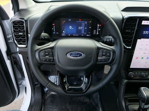 Used 2025 Ford Ranger XLT w/ Equipment Group 301A High RWD image 21