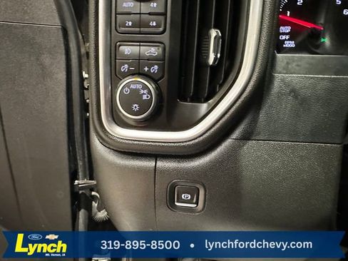 Used 2022 Chevrolet Silverado 1500 RST w/ Z71 Off-Road Package image 15