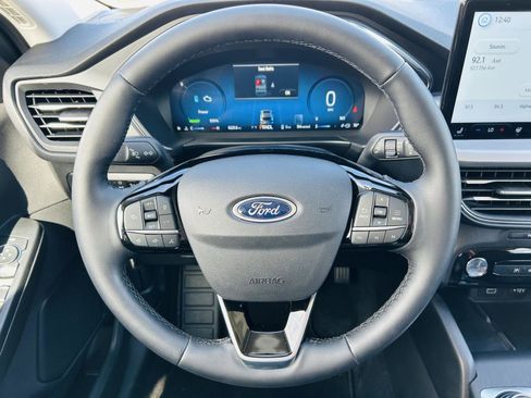 Used 2025 Ford Escape PHEV w/ PHEV Premium Package image 21