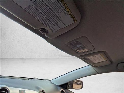 Used 2010 Toyota Matrix image 21